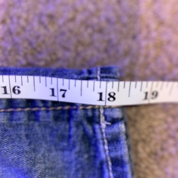 Rock Revival Angela Crop - Size 25 - Picture 15 of 16